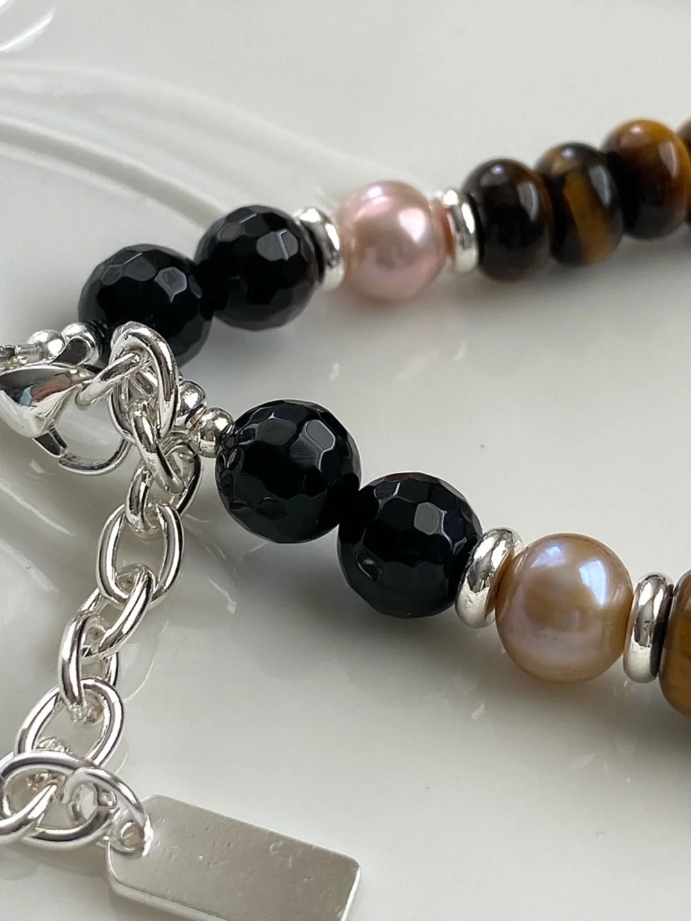 GP58-Handmade Agate, Tiger’s Eye, Onyx And Freshwater Pearl Necklace - Picture 10 of 15